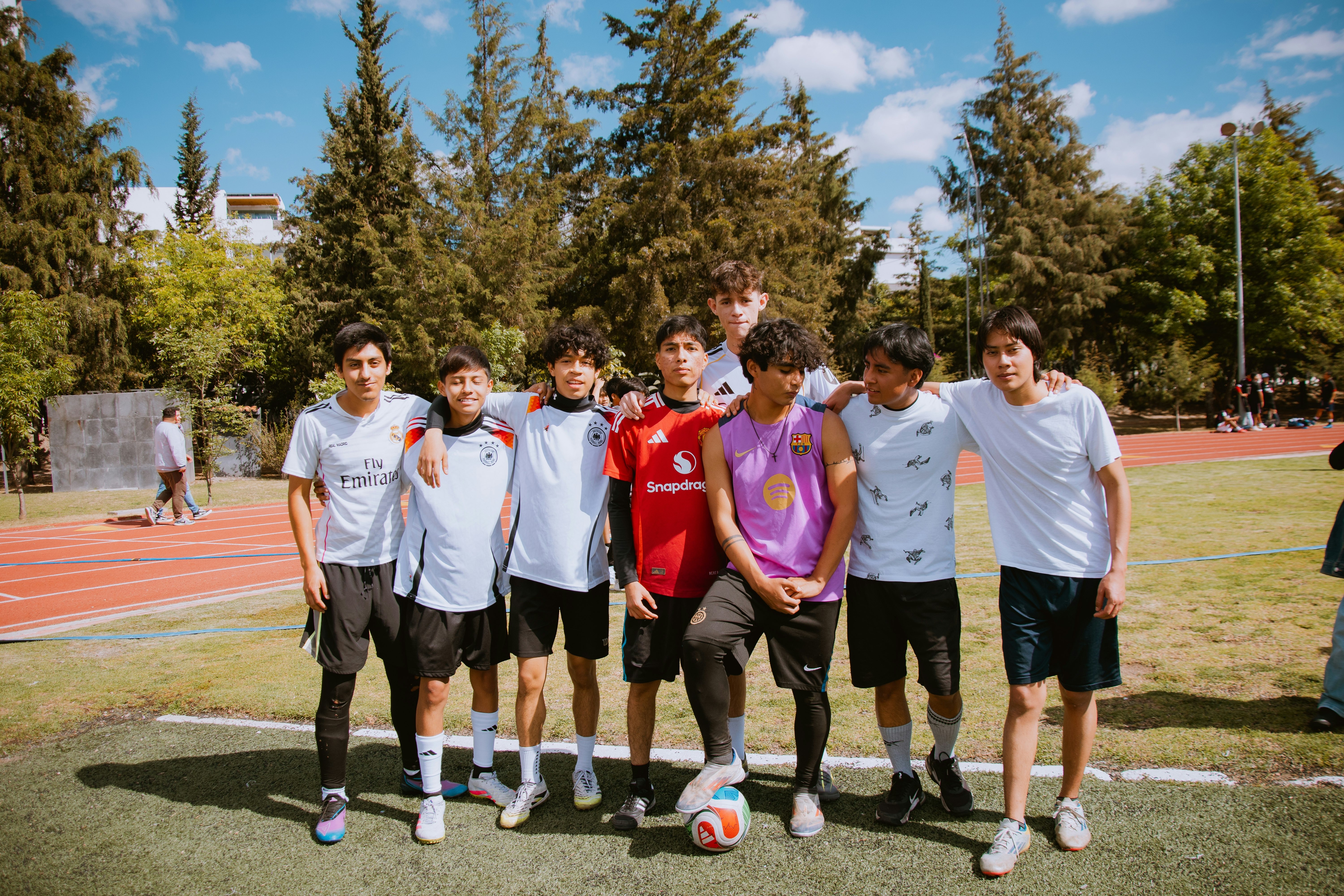 中华职棒球队主场连胜势头强劲