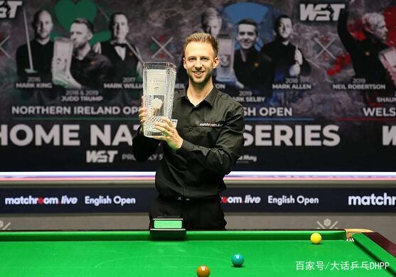 李雯雯及其 李雯雯及其