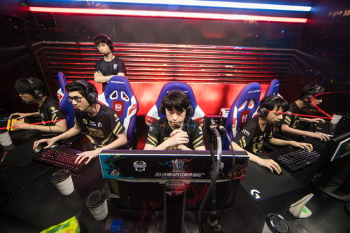 贾诚与吉布 贾诚与吉布