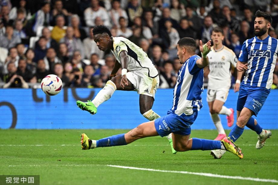 优异表现 优异表现